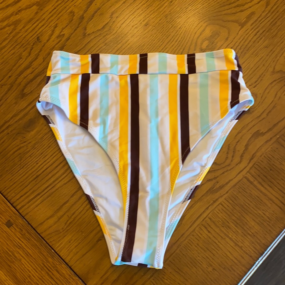 NWT: bathing suit bottoms